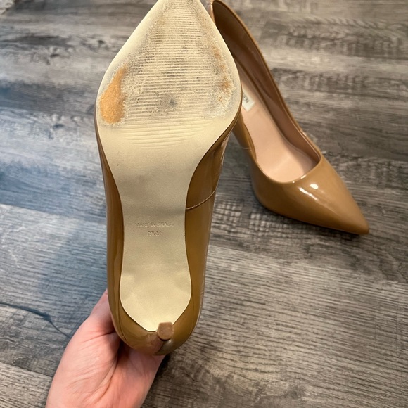 Steve Madden camel color pumps - Picture 2 of 3